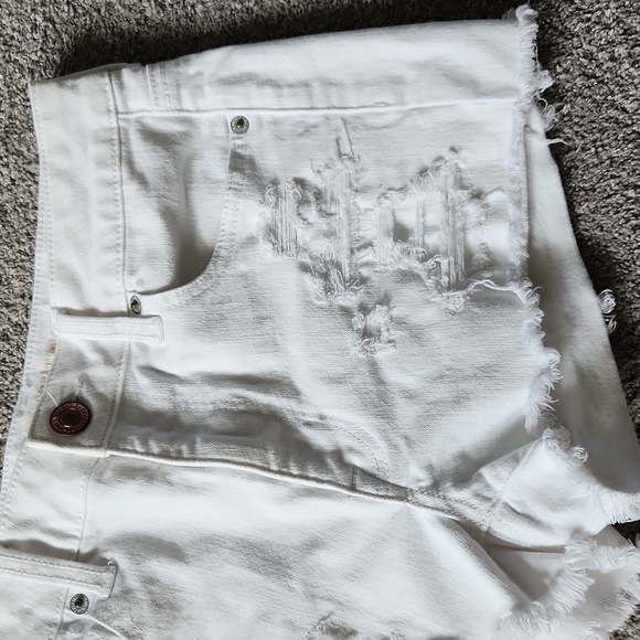 American Eagle Hi-Rise Shortie shorts - Picture 2 of 10